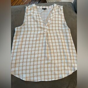 Ann Taylor White/Beige Sleeveless Patterned Top